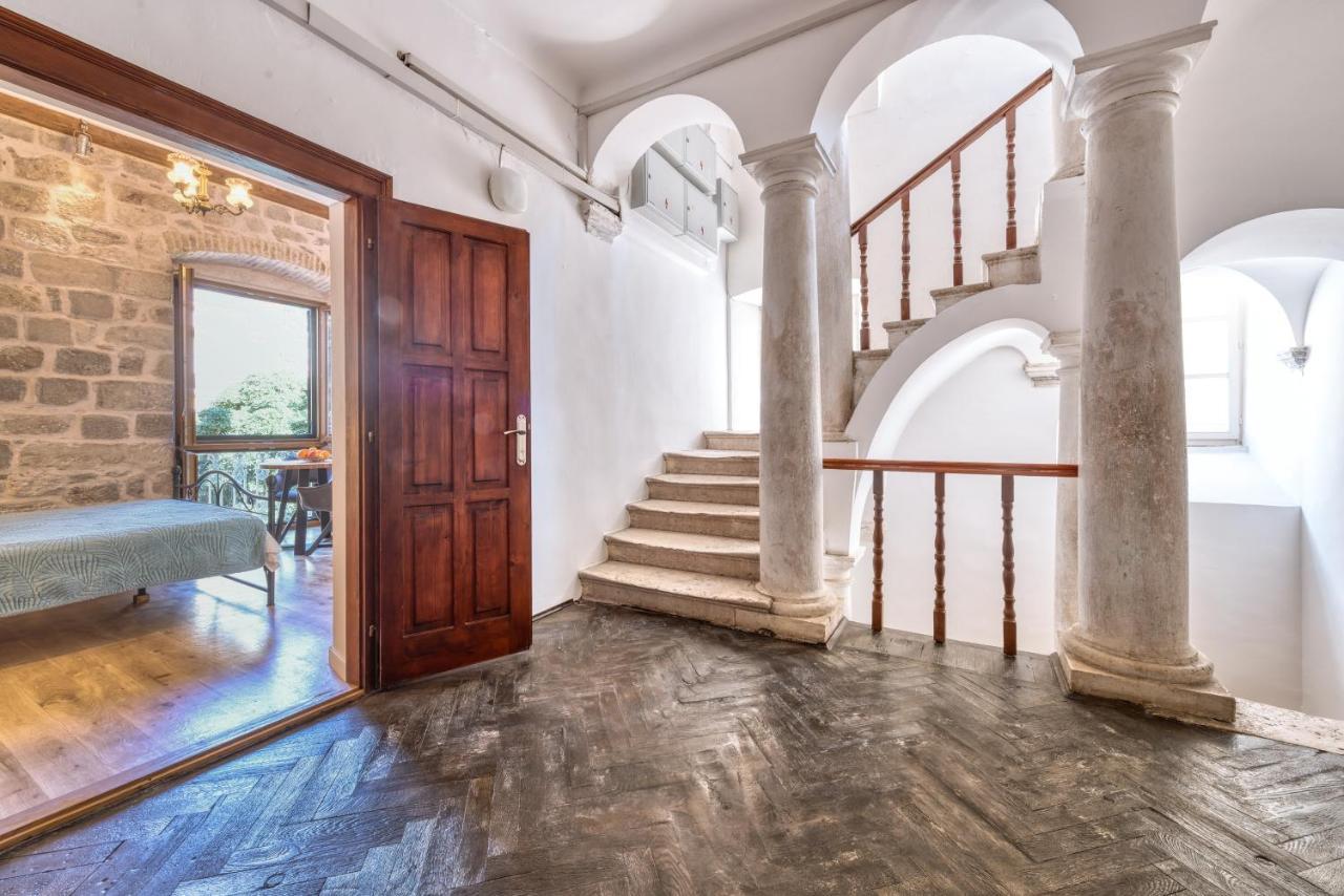 Apartment Laus Дубровник Екстериор снимка