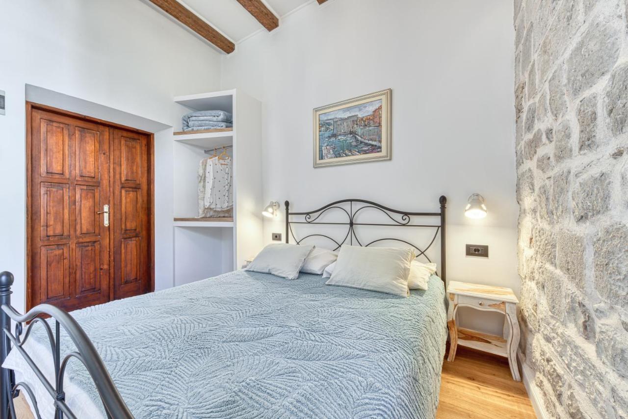 Apartment Laus Дубровник Екстериор снимка